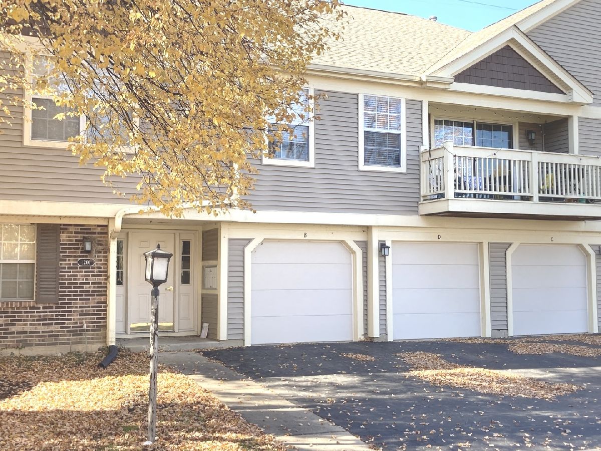 Condos & Townhomes Sold Cambridge Chase Mundelein Illinois, 1266 Bradwell