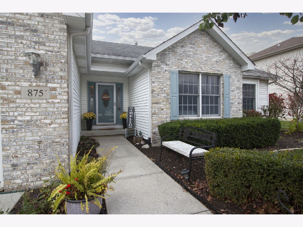 Homes & Townhomes Sold South Creek Manteno Illinois, 875 White Tail