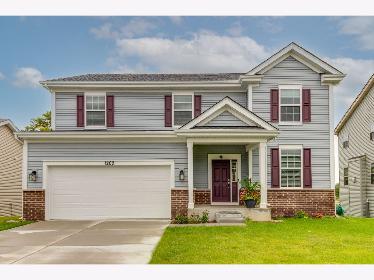 Homes & Condos & Townhomes Rented Bartlett Ridge Bartlett Illinois, 1269 Highpoint