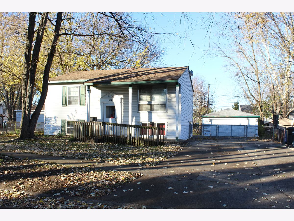 Homes Sold Lincolnwood Manor Carpentersville Illinois, 628 Westwind