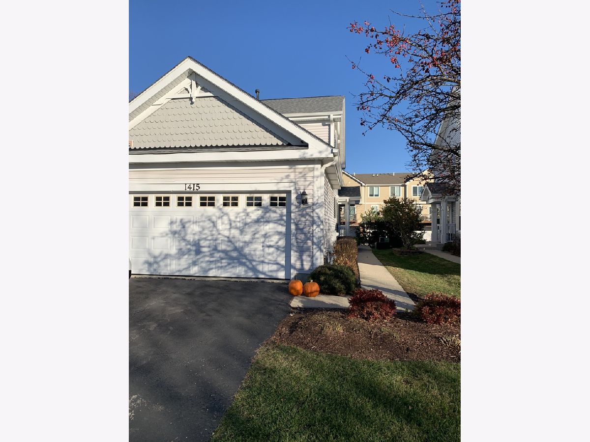 Townhomes Sold Insignia Ridge Mundelein Illinois, 1415 Wesley
