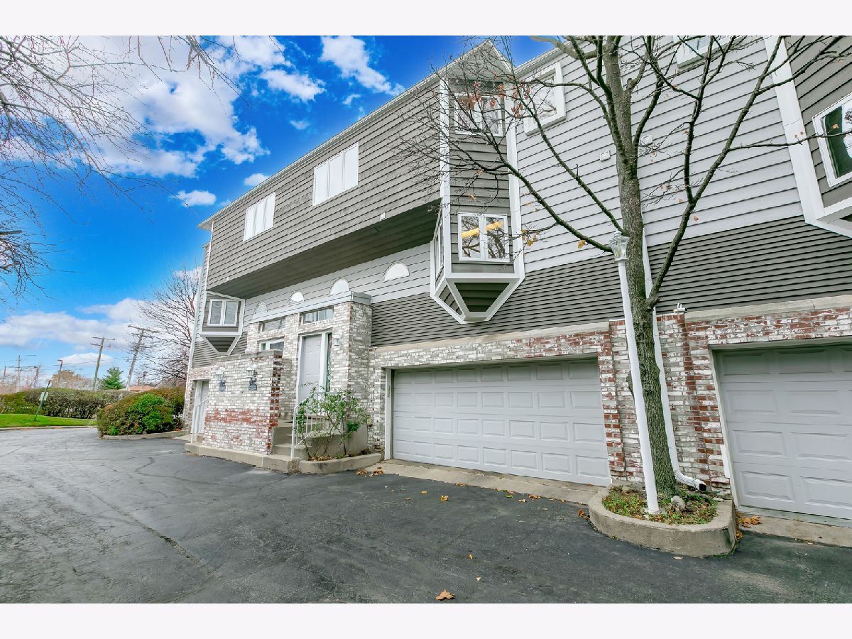 Townhomes Sold Morton Mews Morton Grove Illinois, 5832 Lincoln