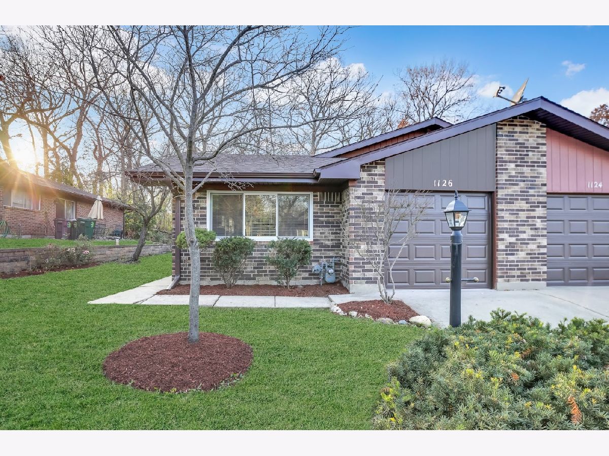 Townhomes & Homes Sold Belaire Manor Streamwood Illinois, 1126 Fulton