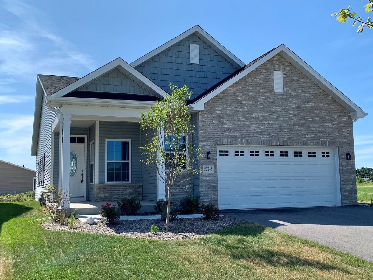 Townhomes & Homes Sold Keating Pointe Channahon Illinois, 27322 Macura