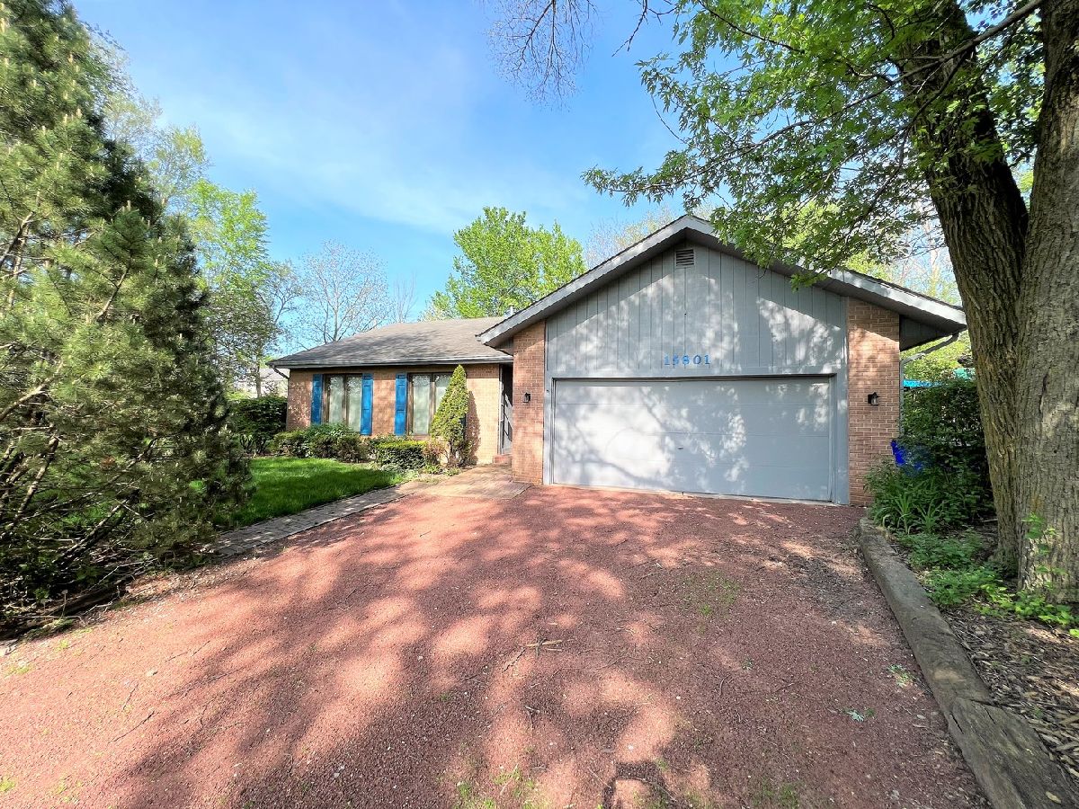 Homes Sold Deluga Woods Orland Park Illinois, 15801 114th