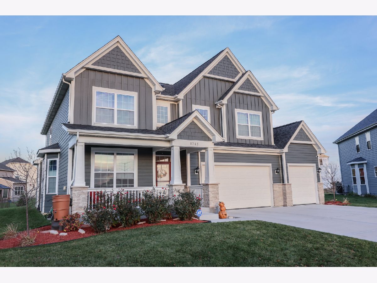 Homes Sold Towne Center Shorewood Illinois, 1713 Spencer