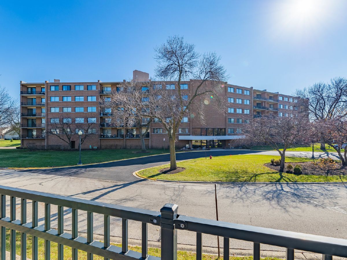 Condominiums Sold Bar Harbour Schaumburg Illinois, 15 Bar Harbour