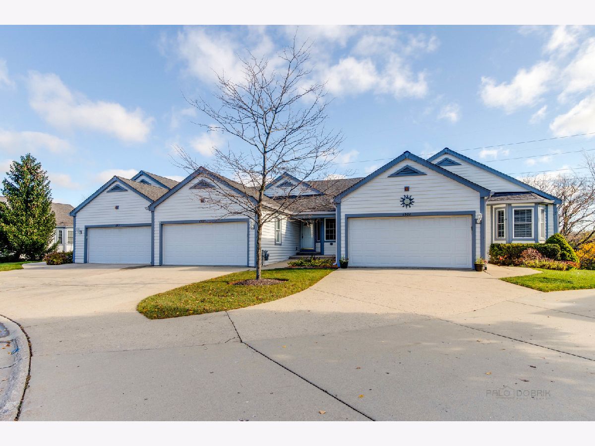 Townhomes & Homes Sold Victorian Village Gurnee Illinois, 1507 Queen Ann