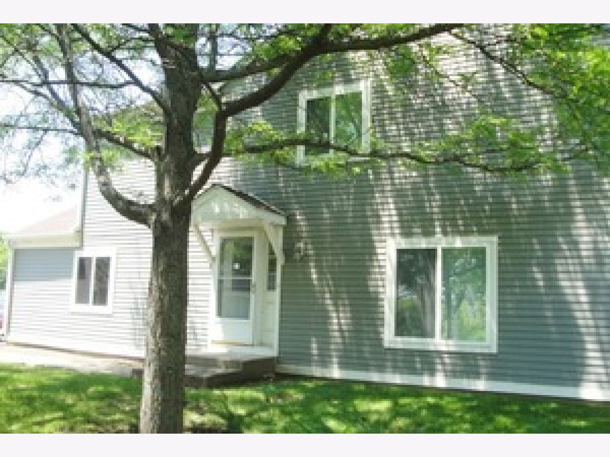 Townhomes Rented Cinnamon Glen Aurora Illinois, 2726 Preston