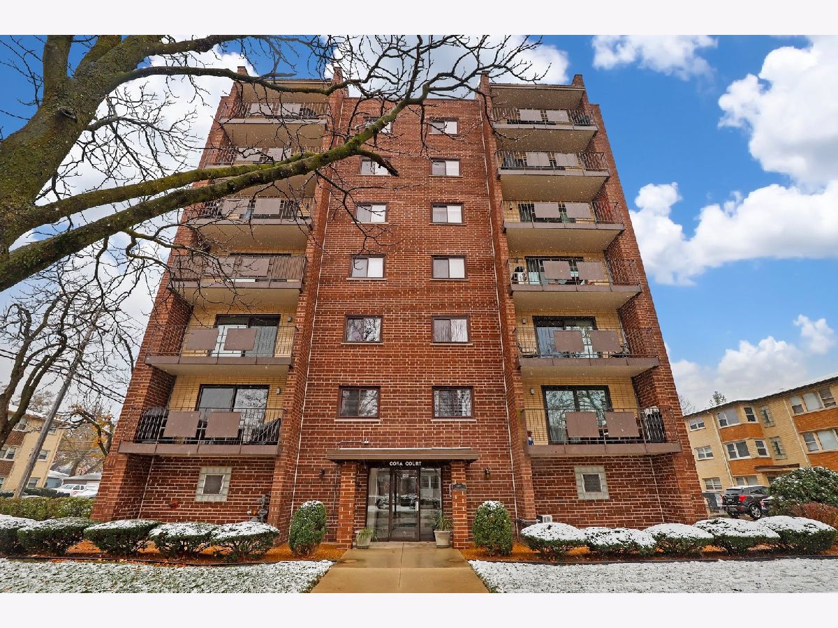 Condos & Townhomes Sold Cora Court Des Plaines Illinois, 1491 Ashland