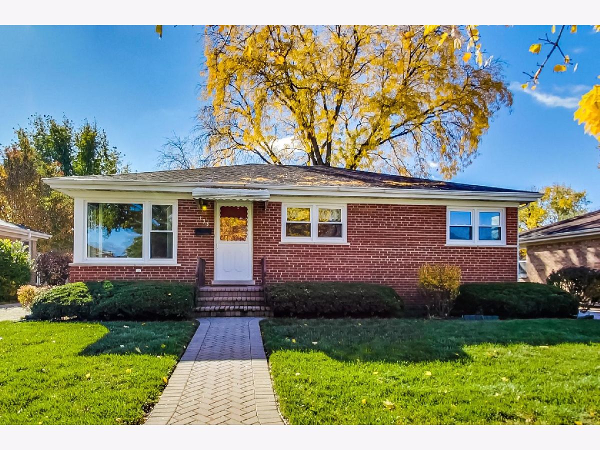 Homes & Condos & Townhomes Sold Cumberland Des Plaines Illinois, 133 Princeton