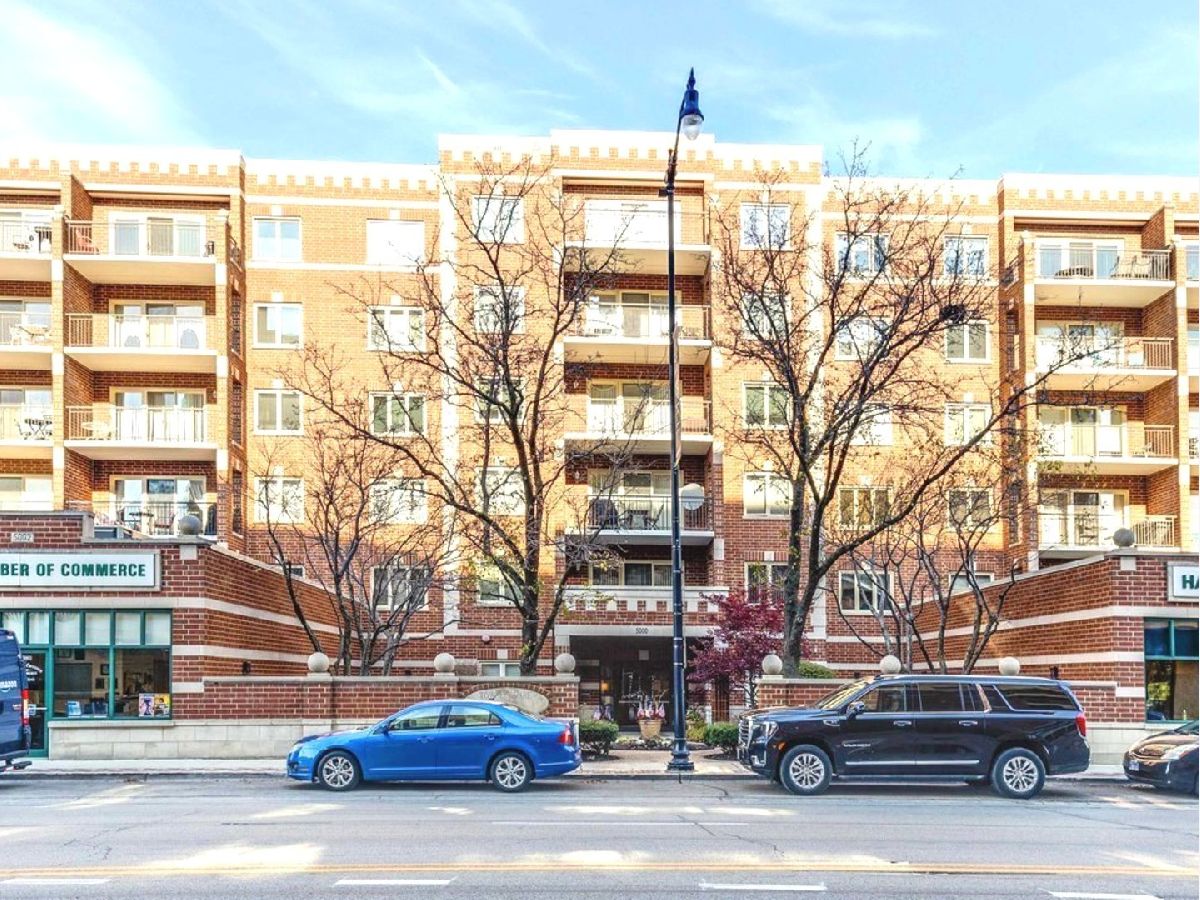 Condominiums Sold Towne Square Skokie Illinois, 5000 Oakton