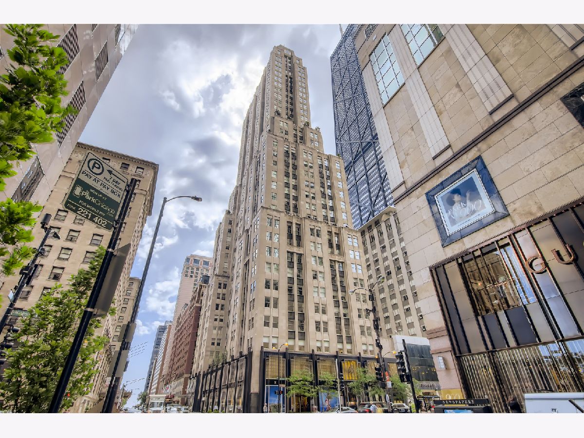 Condos & Townhomes Sold Palmolive Building Landmark Chicago Illinois, 159 Walton