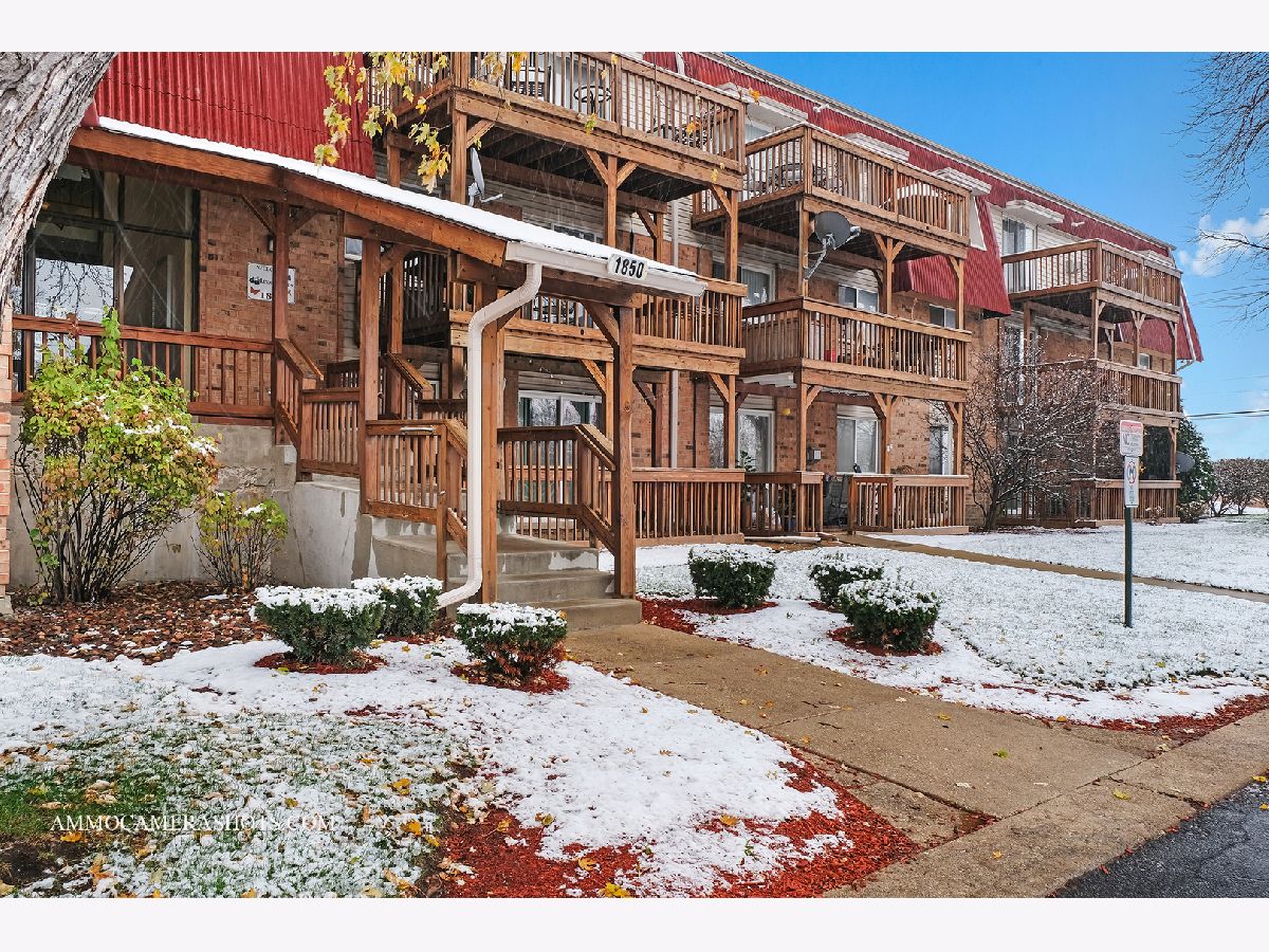 Condominiums Sold Linden Woods Aurora Illinois, 1850 Tall Oaks