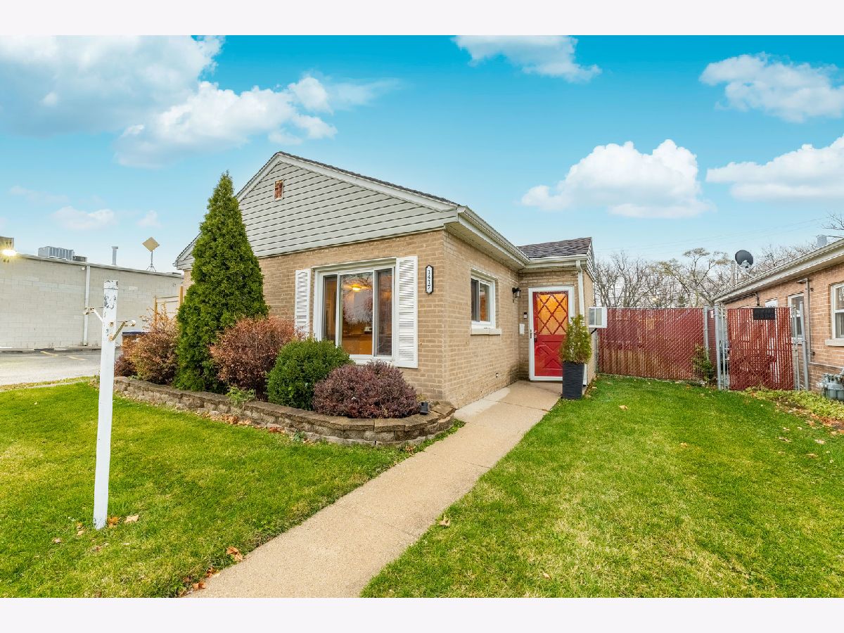 Homes Sold Berkeley Lawn Berkeley Illinois, 1417 Ashbel