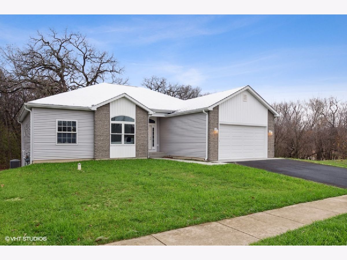 Homes Sold Emerald Shores Ingleside Illinois, 26231 Larkin