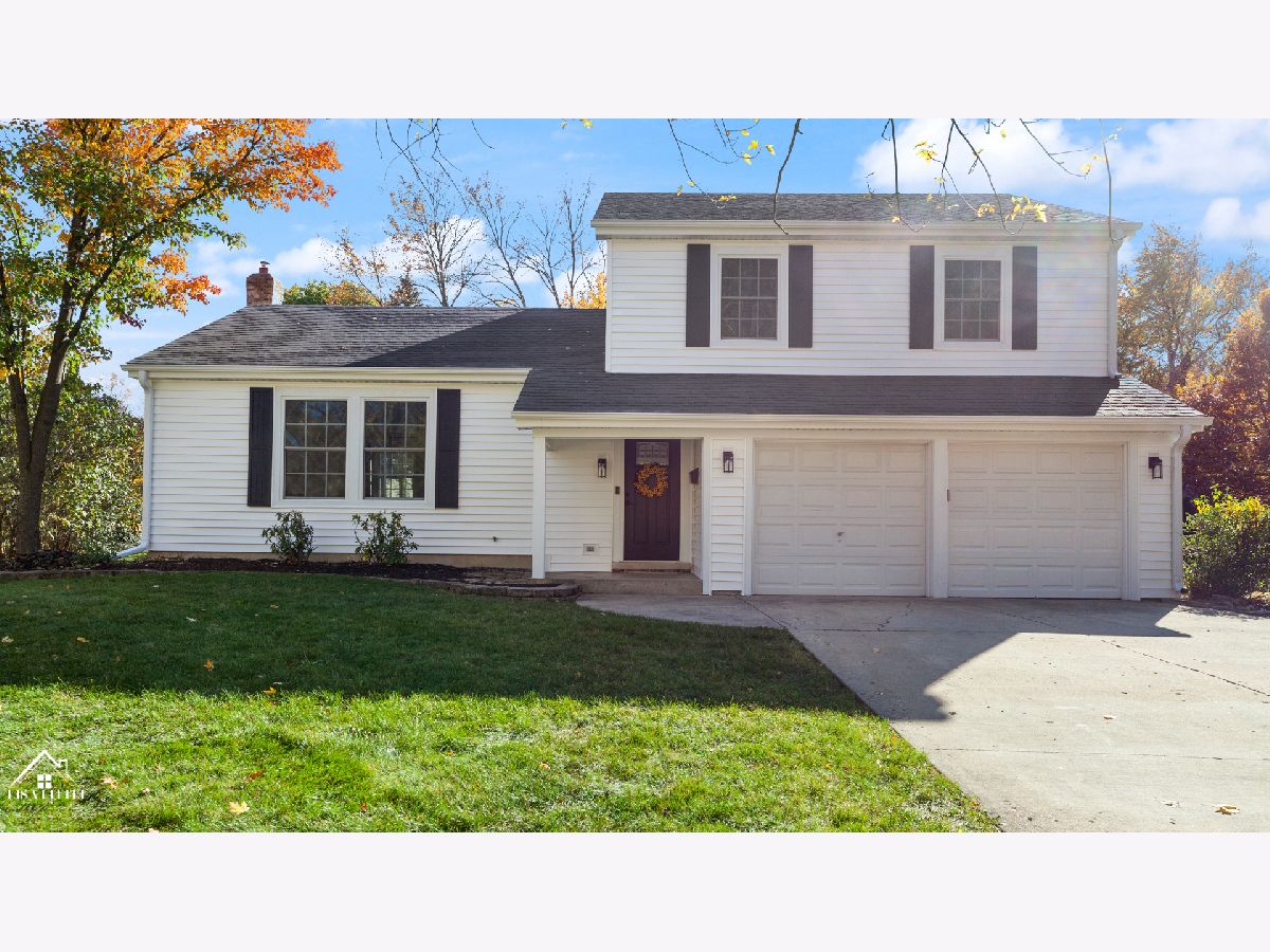 Homes Sold Saybrook Naperville Illinois, 424 Blue Grass