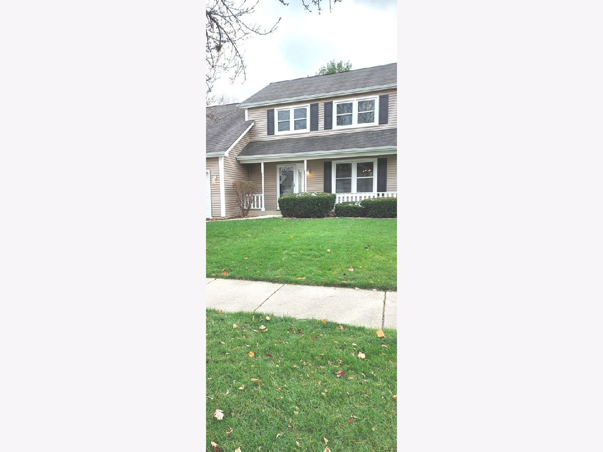Homes Rented Cedar Glen Naperville Illinois, 562 Hempstead