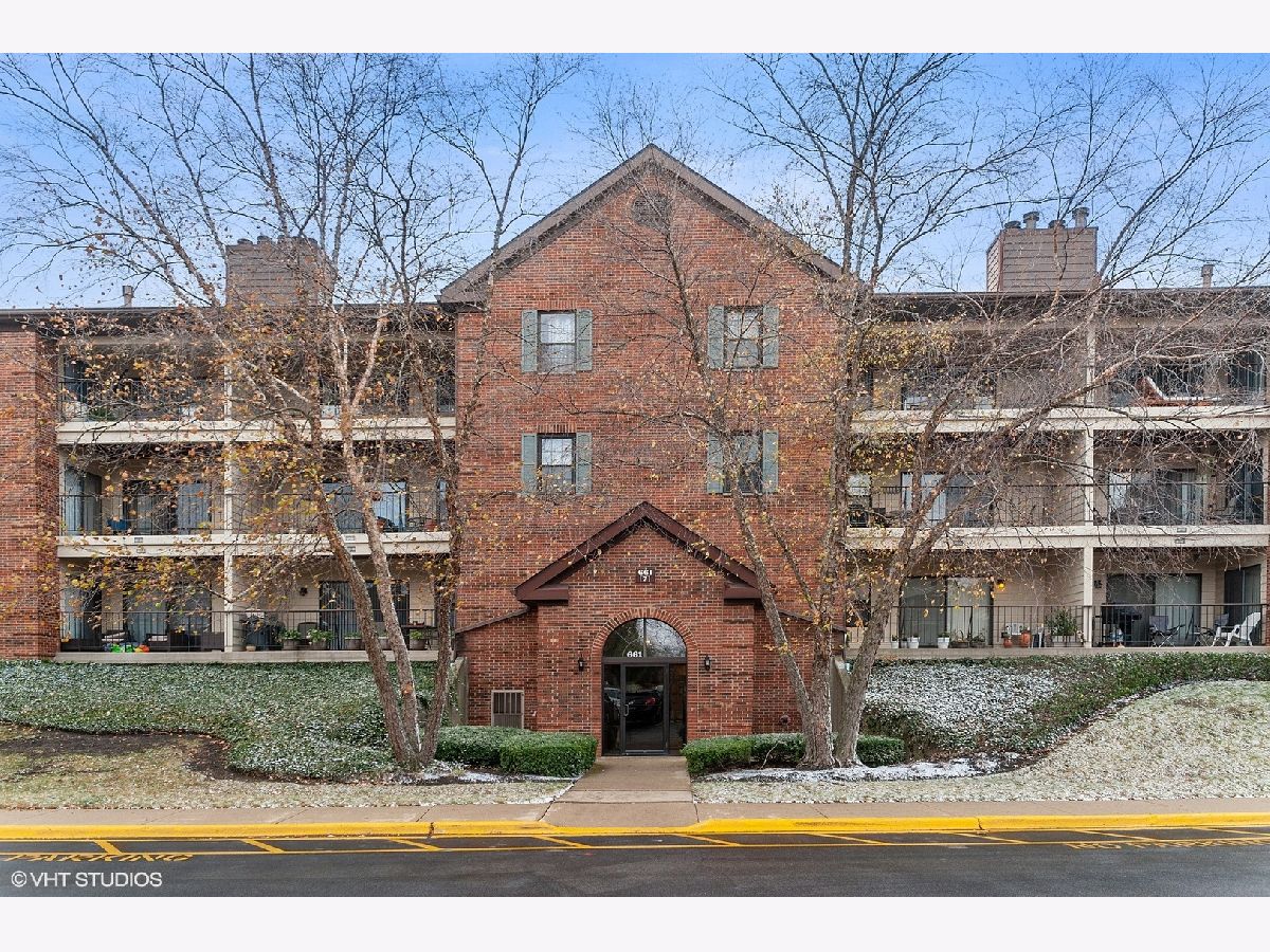 Condominiums Sold Chatham East Buffalo Grove Illinois, 661 Hapsfield