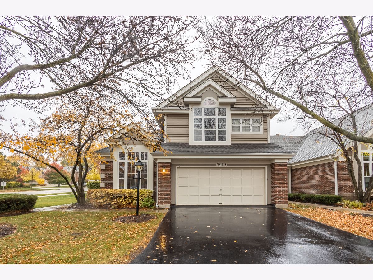 Homes & Condos & Townhomes Sold Enclave Arlington Heights Illinois, 2010 Stanton