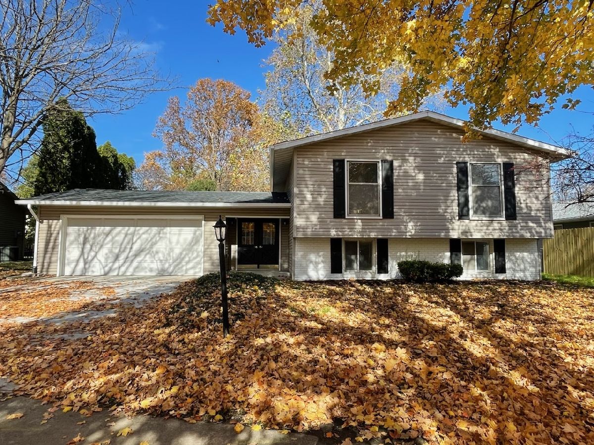 Rented Champaign Illinois, 2110 Barberry