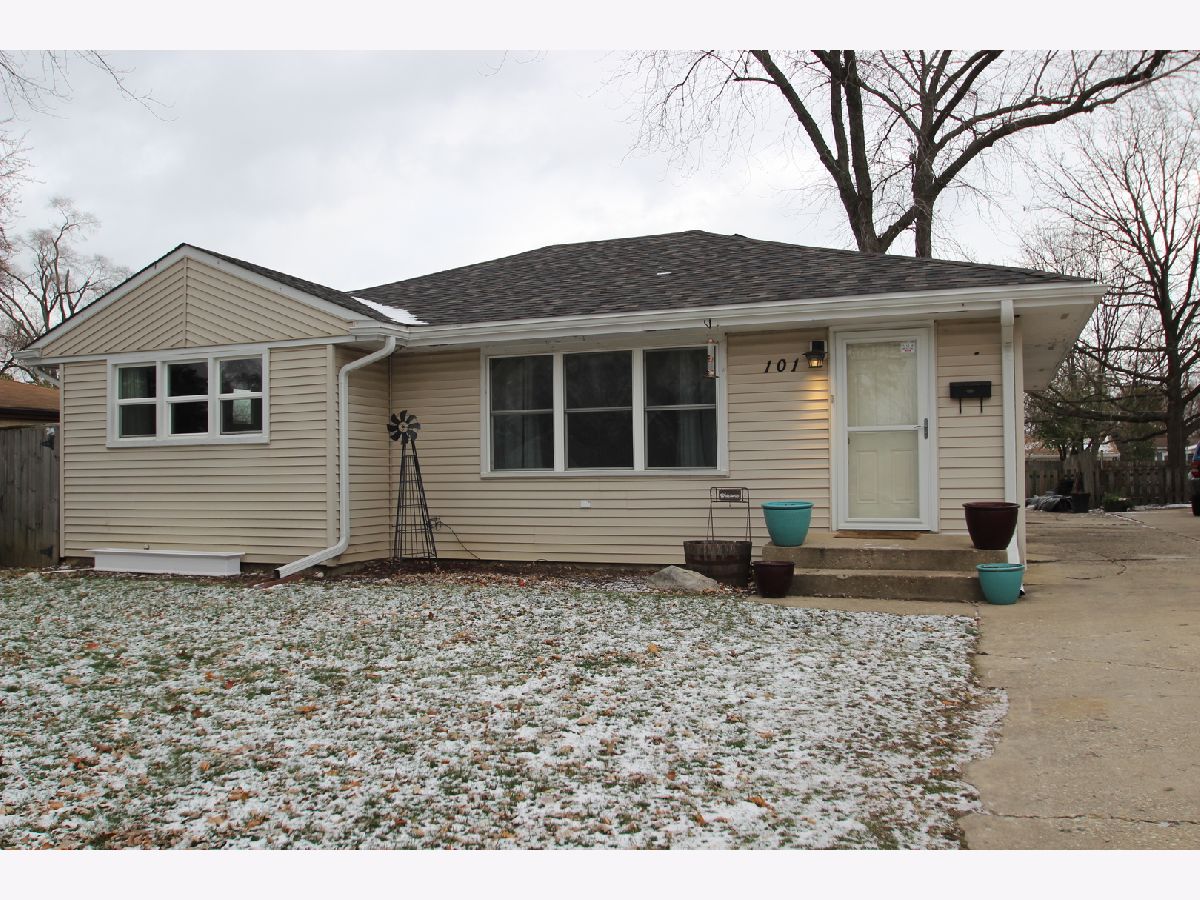 Homes Sold Lakewood Heights Mundelein Illinois, 101 Walnut