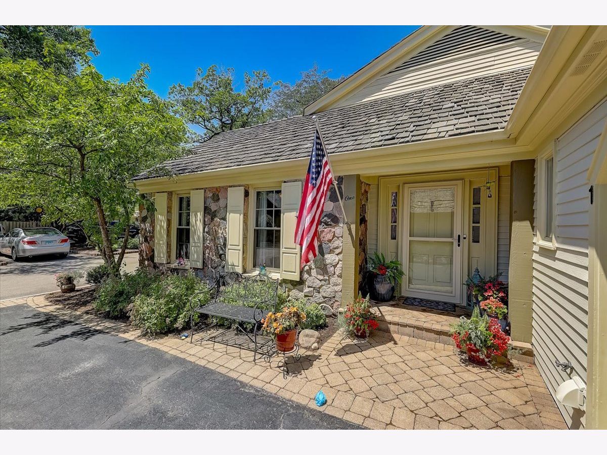 Homes Sold Wood Creek Courts Lincolnshire Illinois, 1 Court Of Bucks County