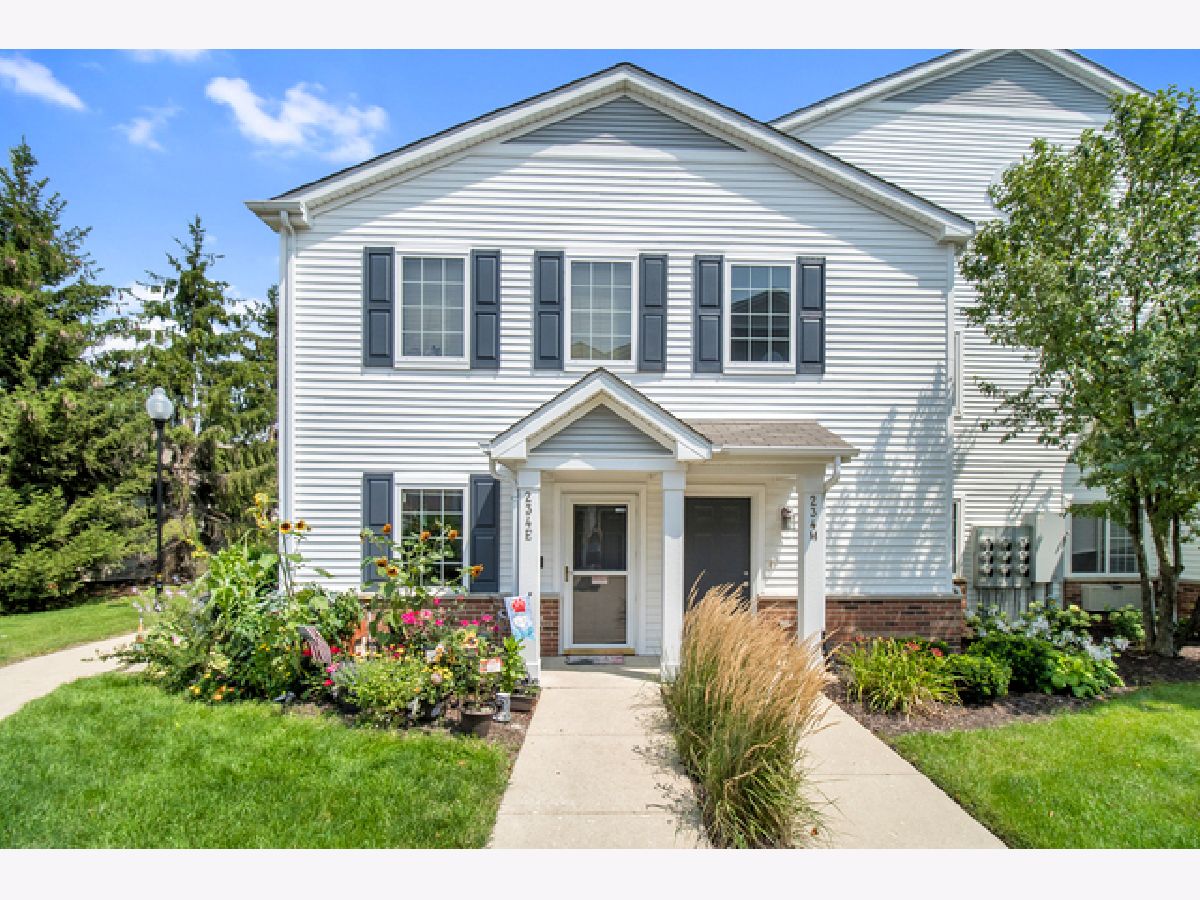 Bristol Bay Yorkville IL, Condos & Townhomes & Homes For Sale & For