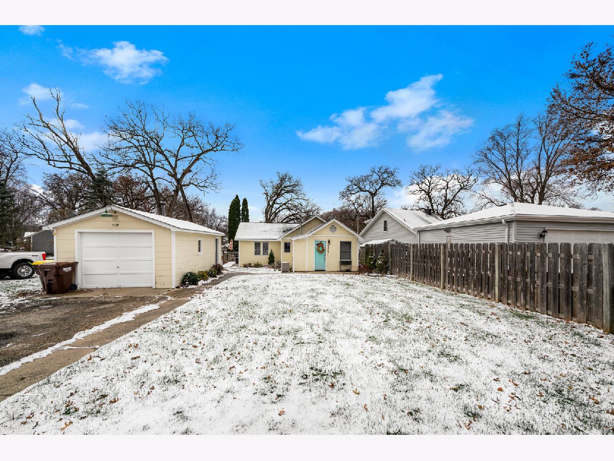 Homes Sold Bayview Beach Crystal Lake Illinois, 4409 Bay View
