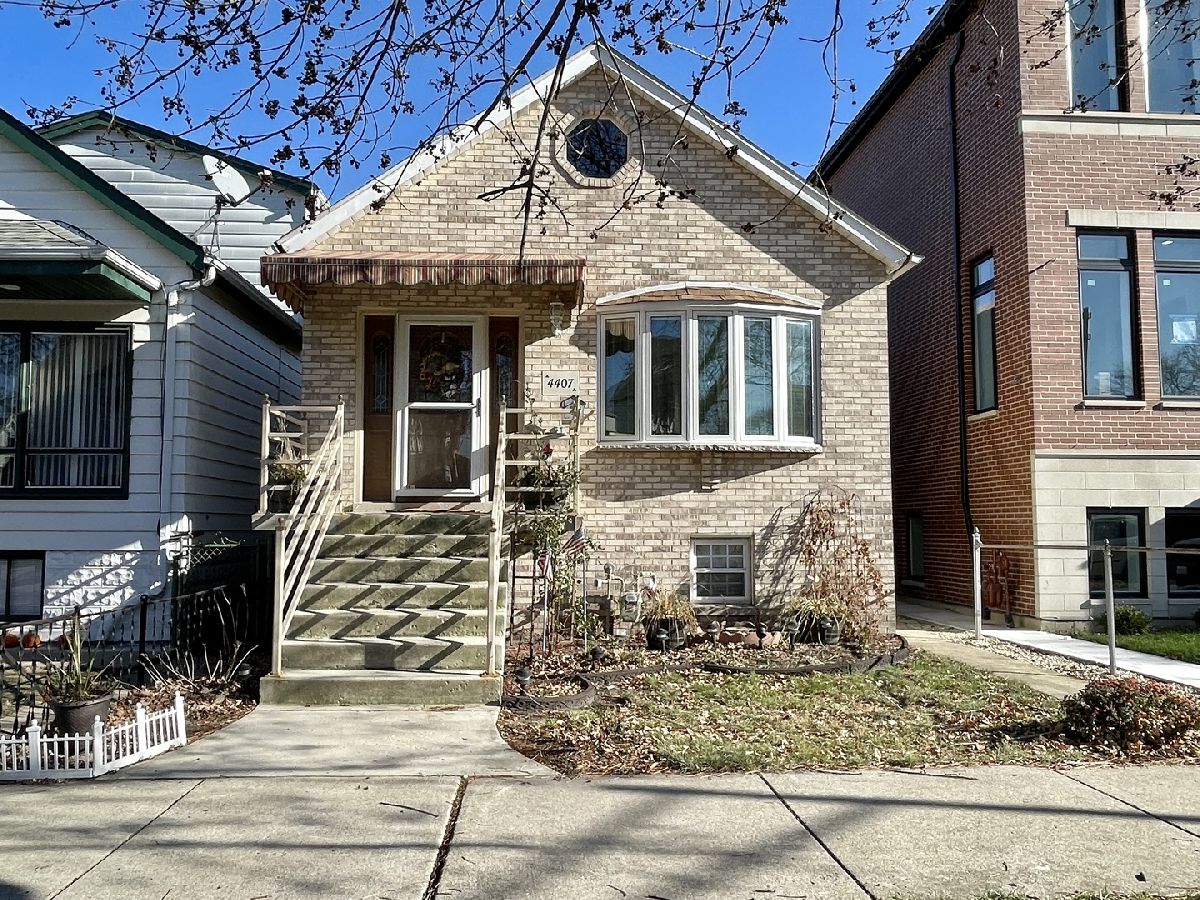 Homes & Condos & Townhomes Sold Canaryville Chicago Illinois, 4407 Normal