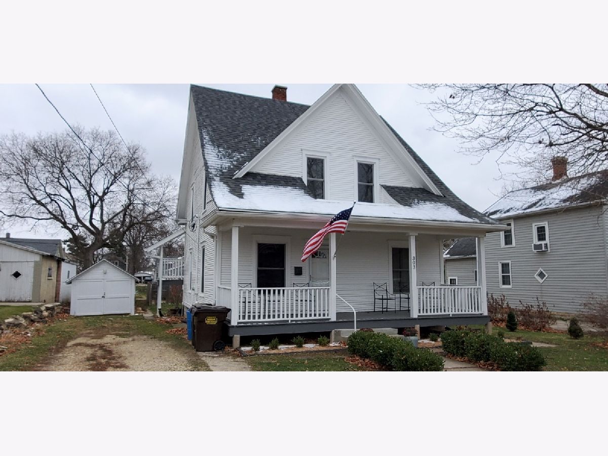  Rented Oregon Illinois, 303 5th