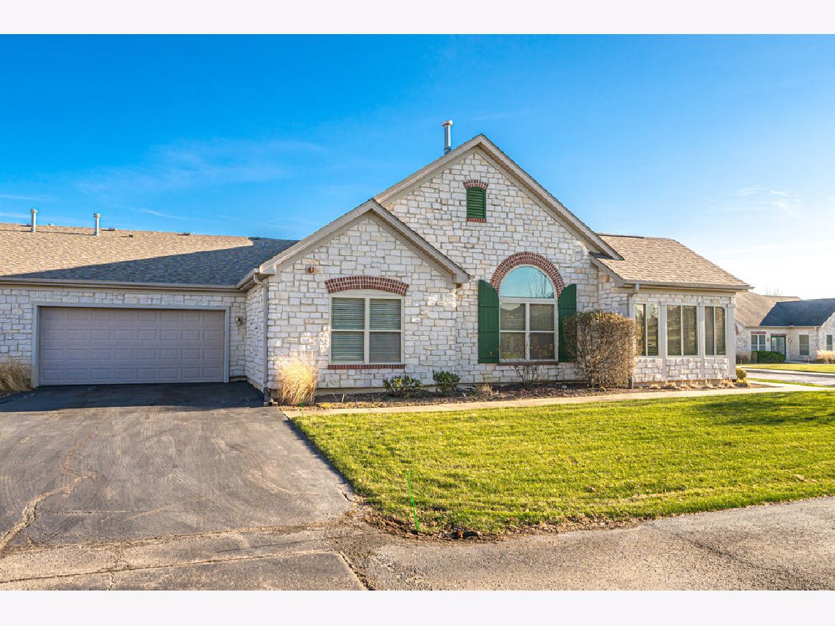 Townhomes & Condos Sold Messenger Woods Homer Glen Illinois, 16004 Messenger