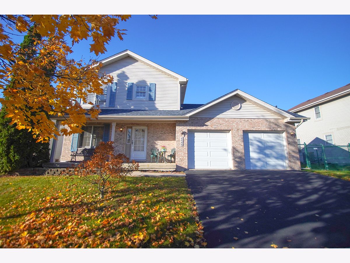 Homes & Townhomes Sold Grand Prairie Joliet Illinois, 2809 Amanda