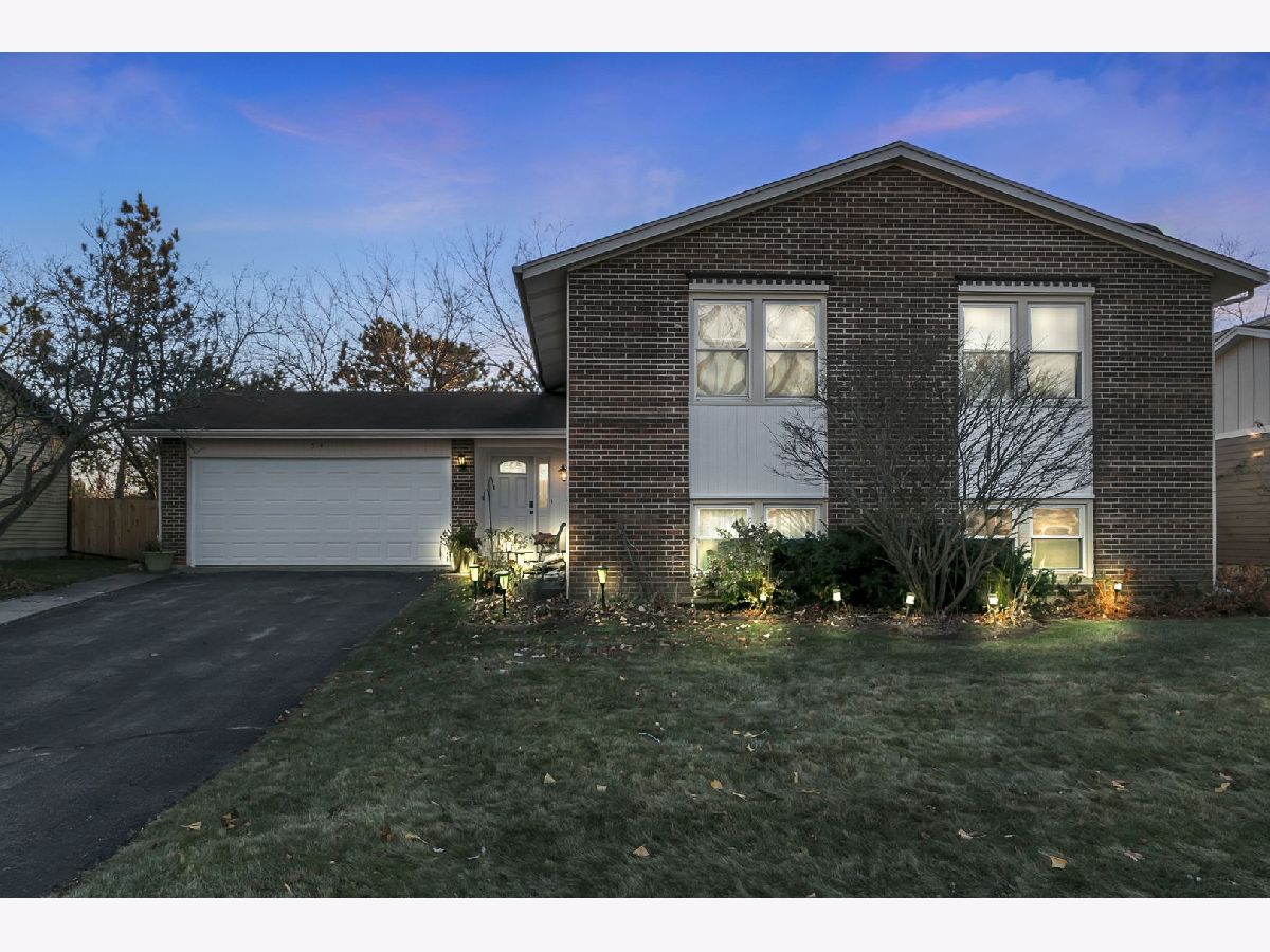 Homes & Townhomes Sold Ridgewood Buffalo Grove Illinois, 514 Buckthorn
