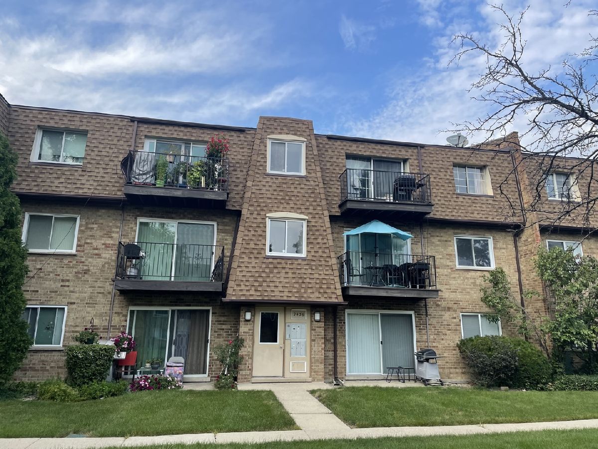 Bay Colony Des Plaines IL, Condominiums For Sale & For Rent Sadie