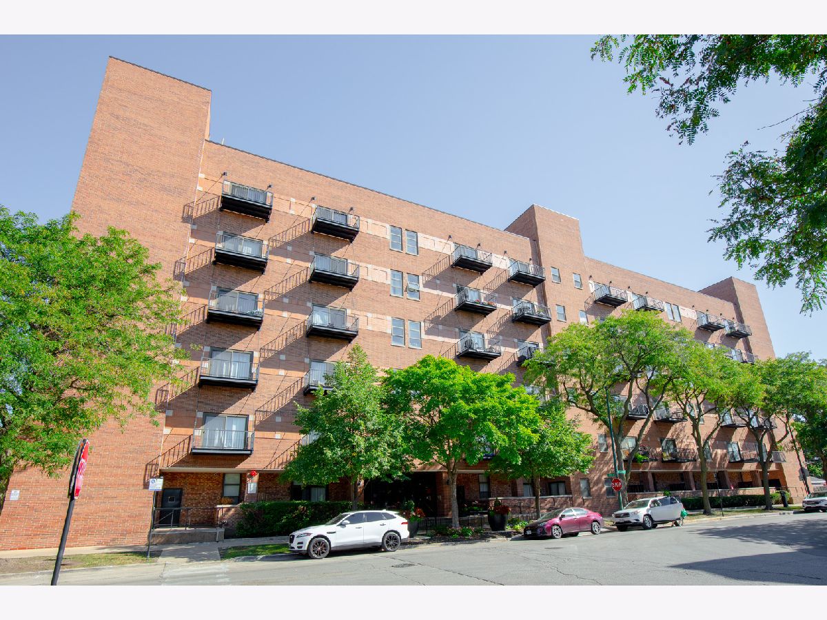 Condos & Townhomes & Homes Sold Renaissance Place Chicago Illinois, 1000 53rd