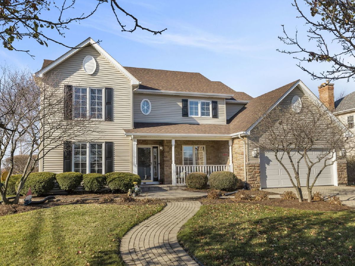 Homes Sold Crestview Knolls Naperville Illinois, 3939 Falcon