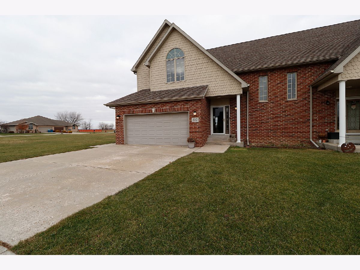 Condos & Townhomes & Homes Sold Breisch's Garden Estates Mazon Illinois, 502 Jonquil