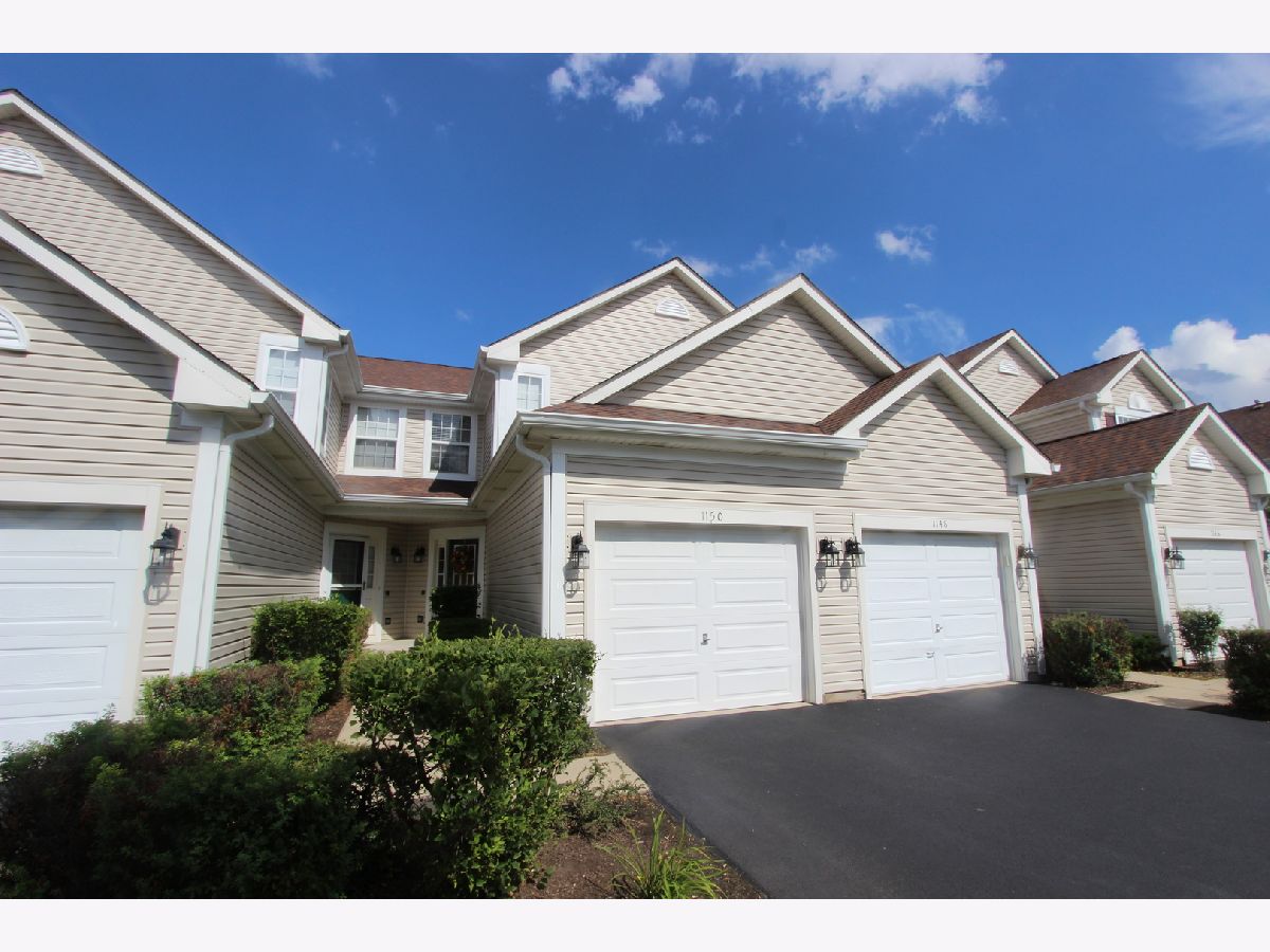 Townhomes & Condos Rented North Star Lake In The Hills Illinois, 1150 Heartland Gate
