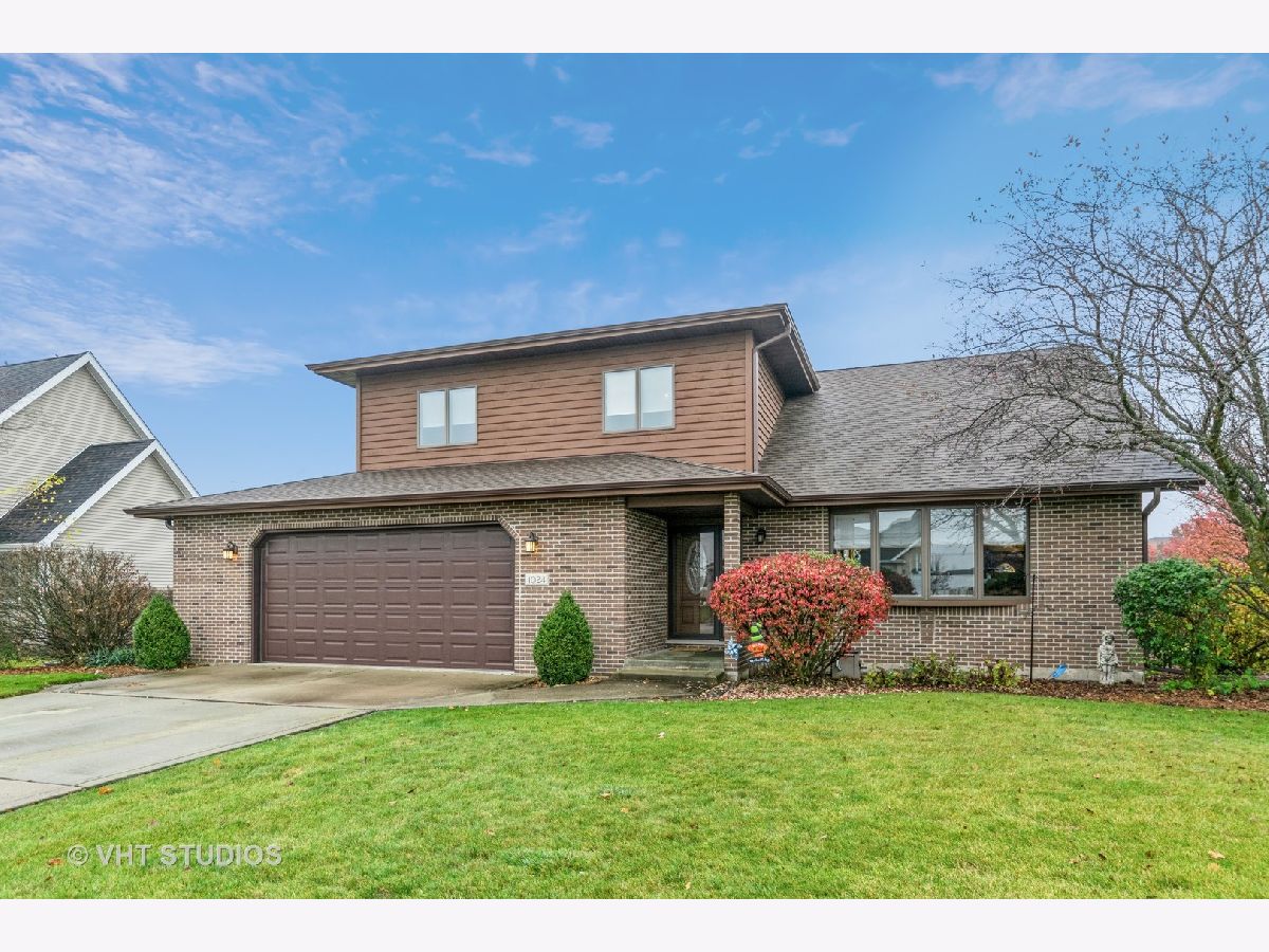 Homes & Townhomes Sold Gull Landings Peotone Illinois, 1024 Mallard
