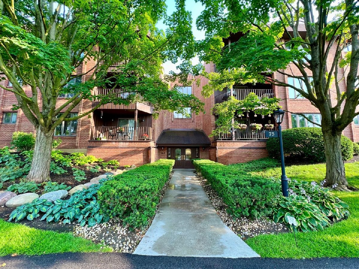 Condos & Townhomes Rented Boardwalk Park Ridge Illinois, 75 Boardwalk
