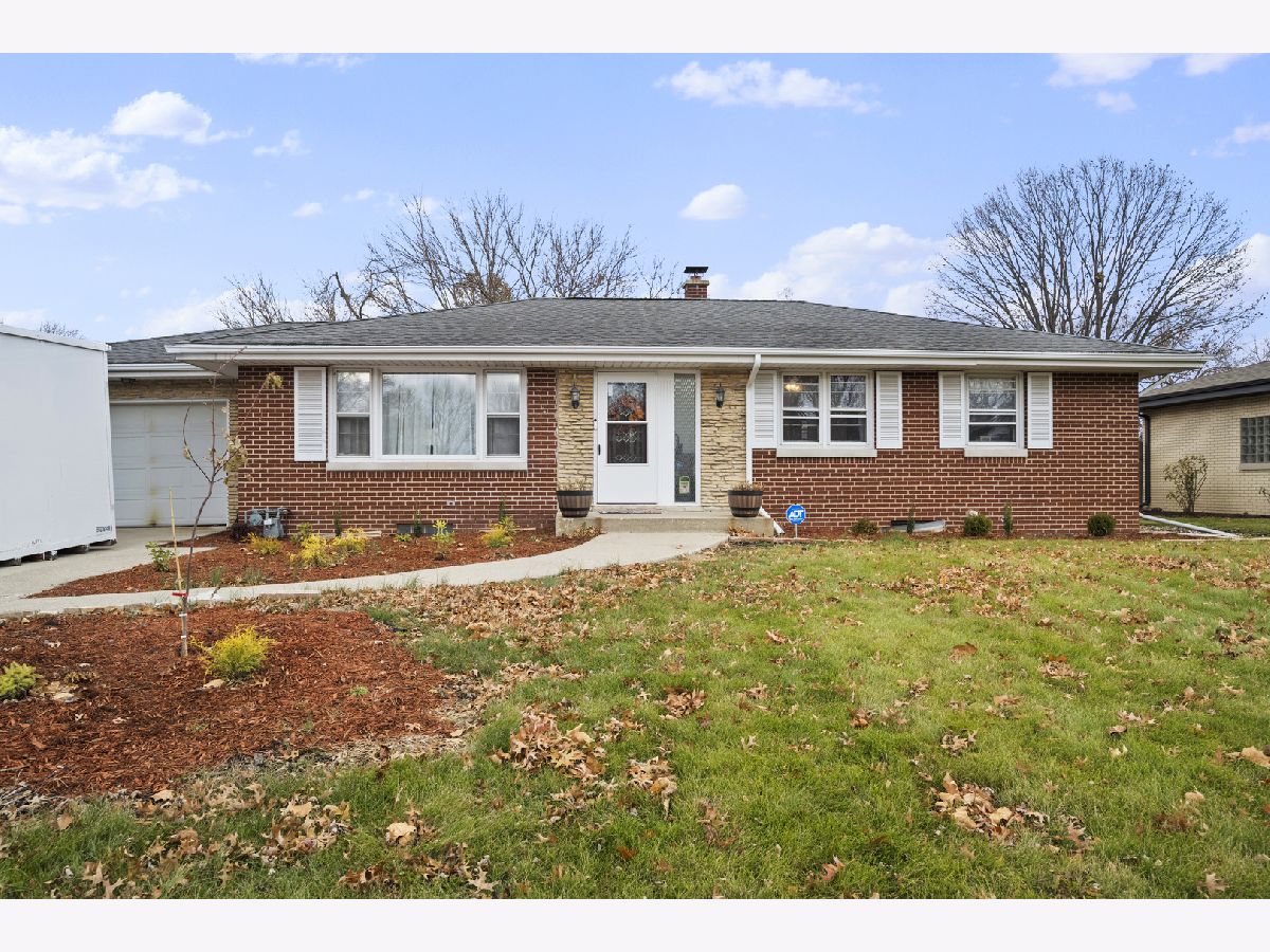 Homes Sold Bevan Acres Joliet Illinois, 2011 Mayfield