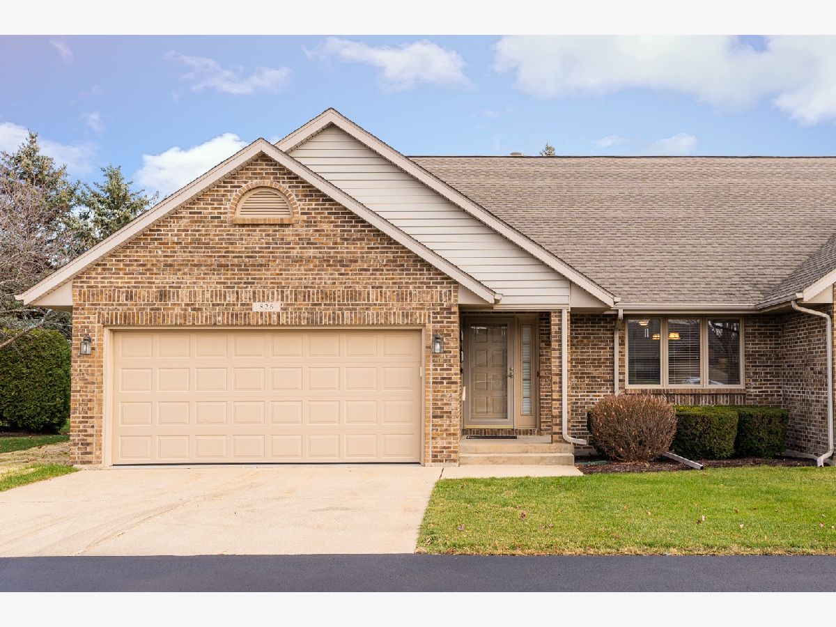 Townhomes Sold Grandview Townhouses Sycamore Illinois, 826 Croatian