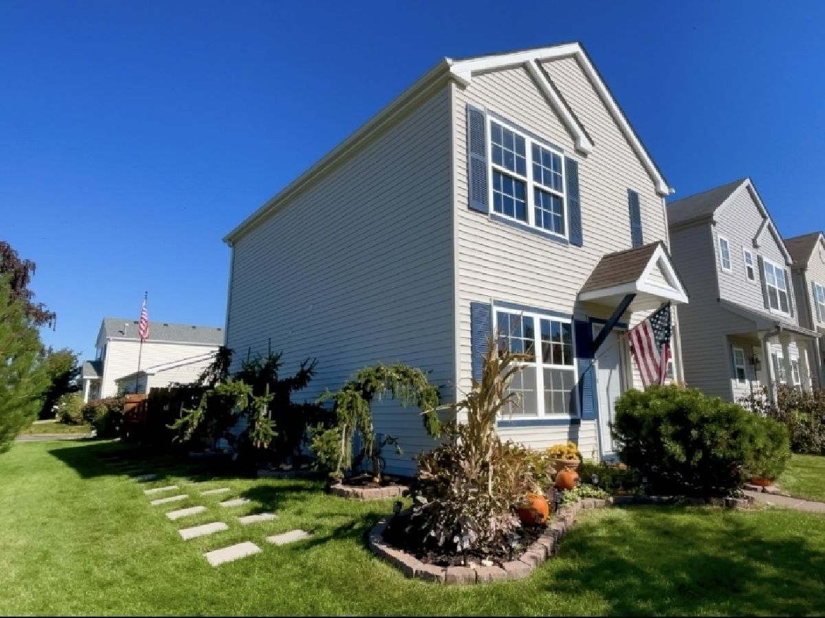 Homes Sold Gray Hawk Aurora Illinois, 3090 Talon