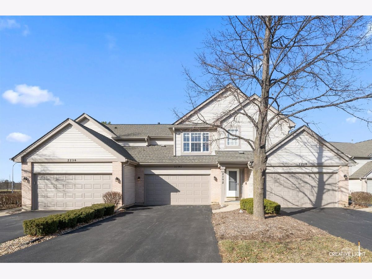 Townhomes Sold Townshomes Of Woodbridge Elgin Illinois, 2292 Dorchester