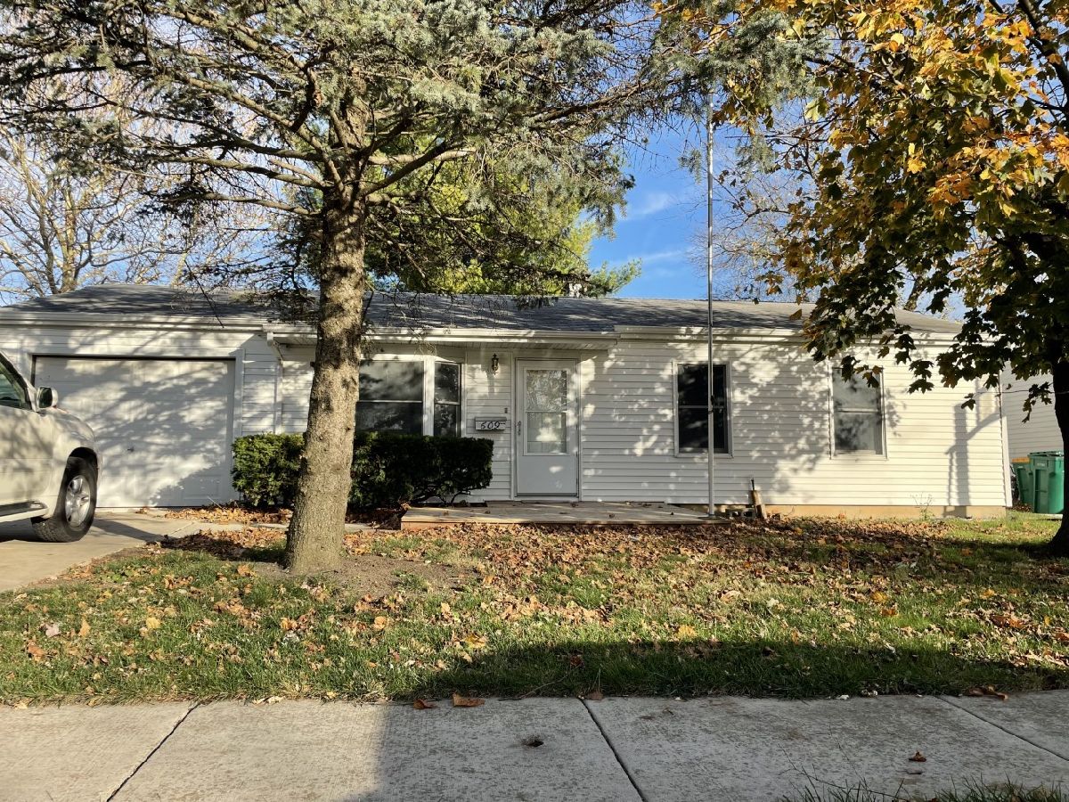 Homes Rented Hampton Park Romeoville Illinois, 609 Fenton