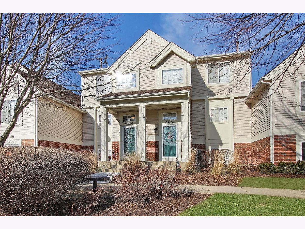 Homes & Townhomes & Condos Rented Mulberry Grove Elgin Illinois, 2434 Daybreak