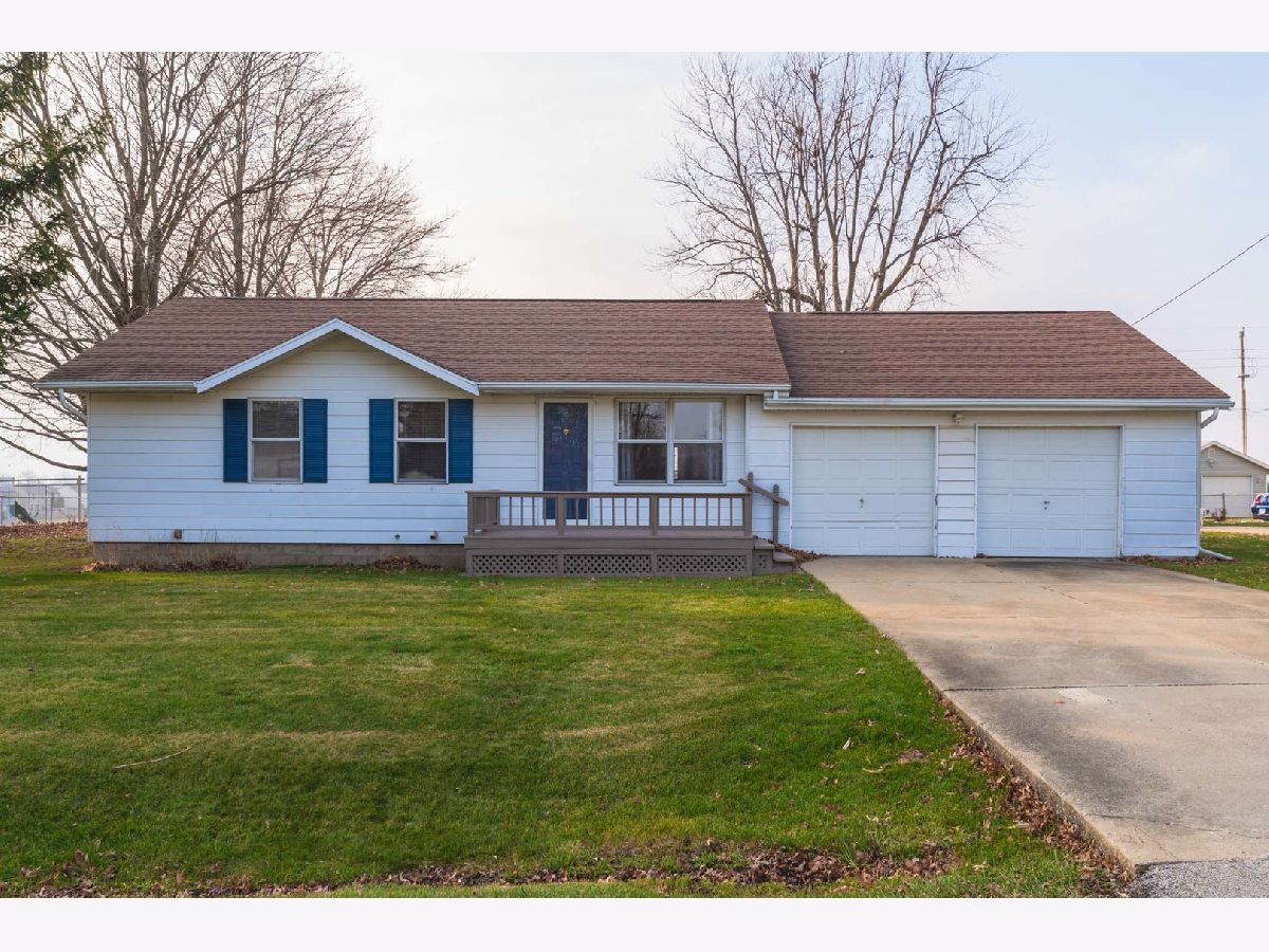 Homes & Condos & Townhomes Sold Colonial Meadows Bloomington Illinois, 405 Priscilla