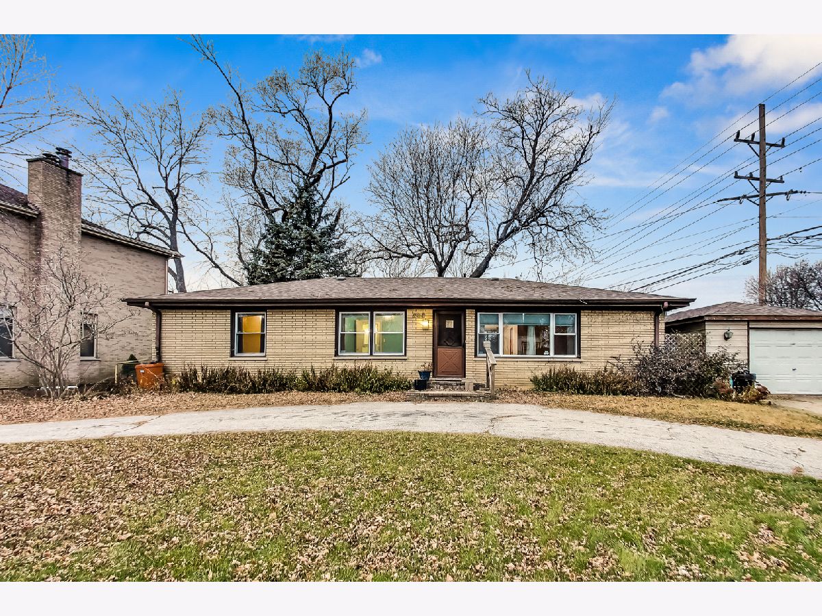 Homes & Townhomes Sold Cumberland Terrace Des Plaines Illinois, 238 Cumberland