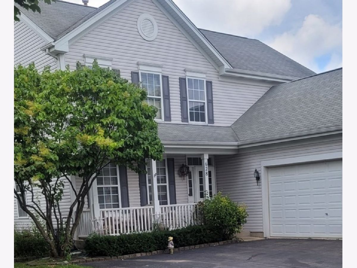 Homes & Townhomes & Condos Rented Fisher Farms Geneva Illinois, 628 Windett